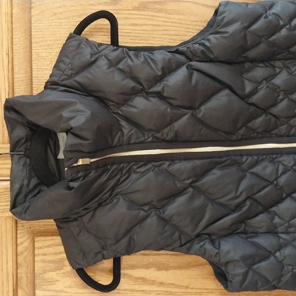 Athleta Women's Diamond Quilted Puffer Vest Goose Down Filled Size Large Black - Picture 3 of 12